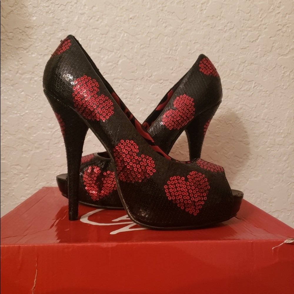 black platform heels